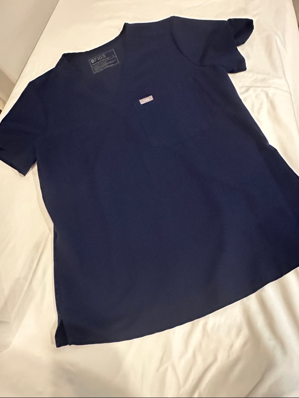 FIGS women’s Navy V-Neck Short Sleeve Scrub Top